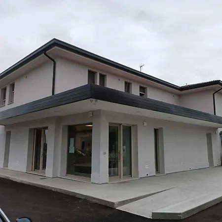 In Bb - Modernly Renovated Double In A Bb In * Porto Viro
