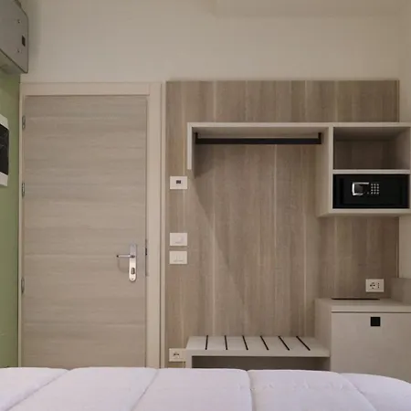 In Bb - Modernly Renovated Double In A Bb In *