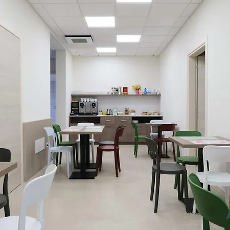 In Bb - Modernly Renovated Double In A Bb In Guest house