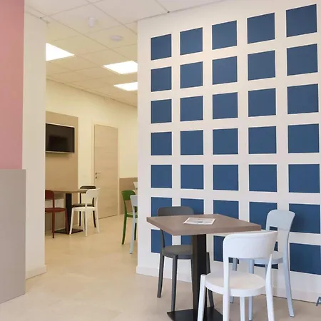 Guest house In Bb - Modernly Renovated Double In A Bb In *