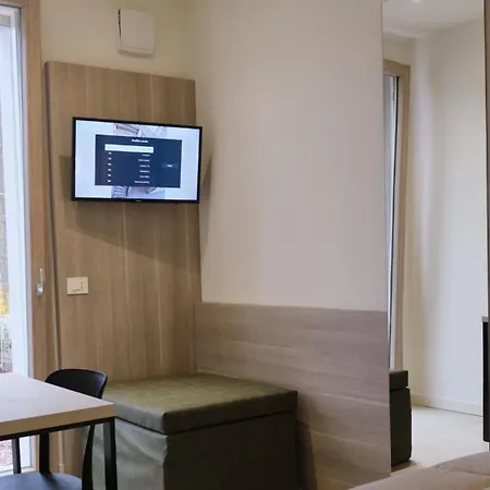 Guest house In Bb - Modernly Renovated Double In A Bb In