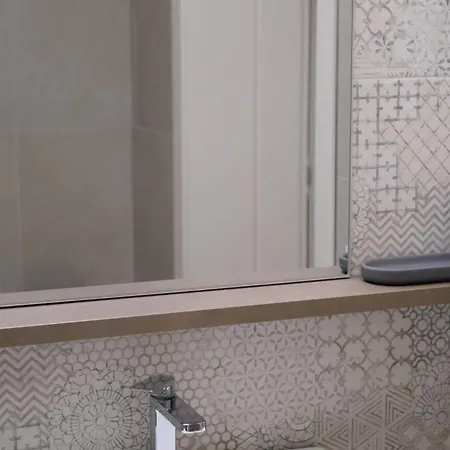 In Bb - Modernly Renovated Double In A Bb In *